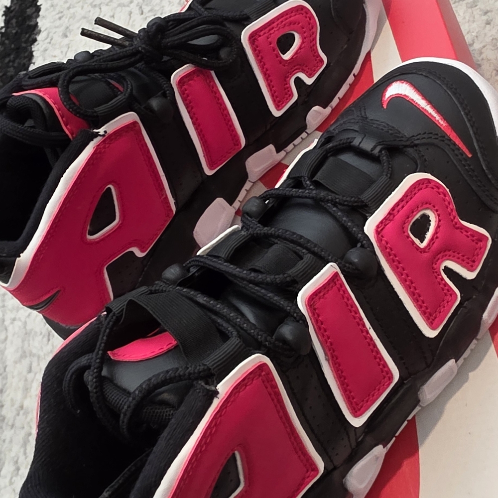 Nike Kids Black and Red Sneakers